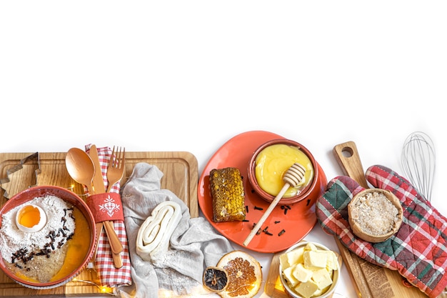 Kulinarny stół z potrawami